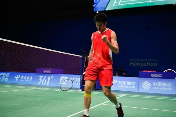 在羽毛球赛 在羽毛球赛