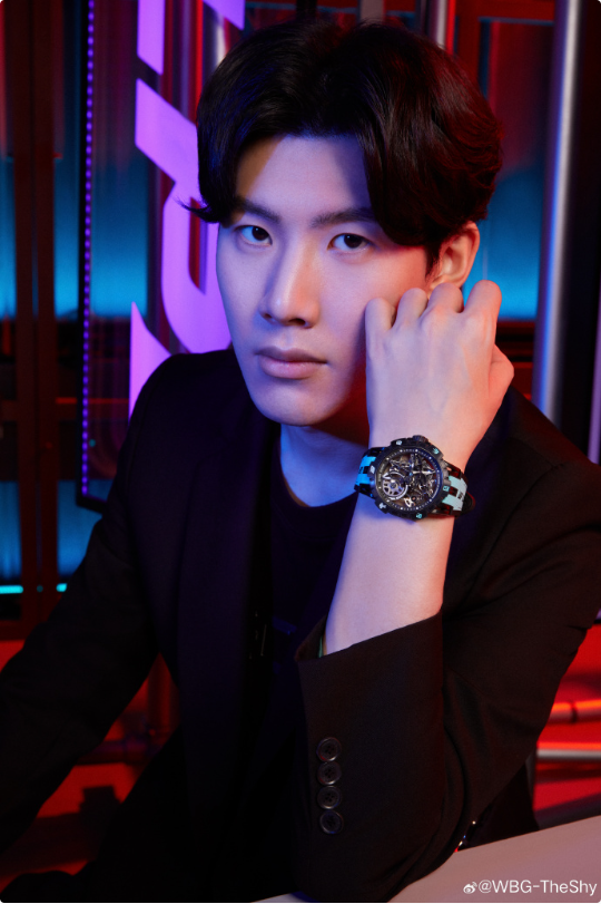 皇马球衣 皇马球衣