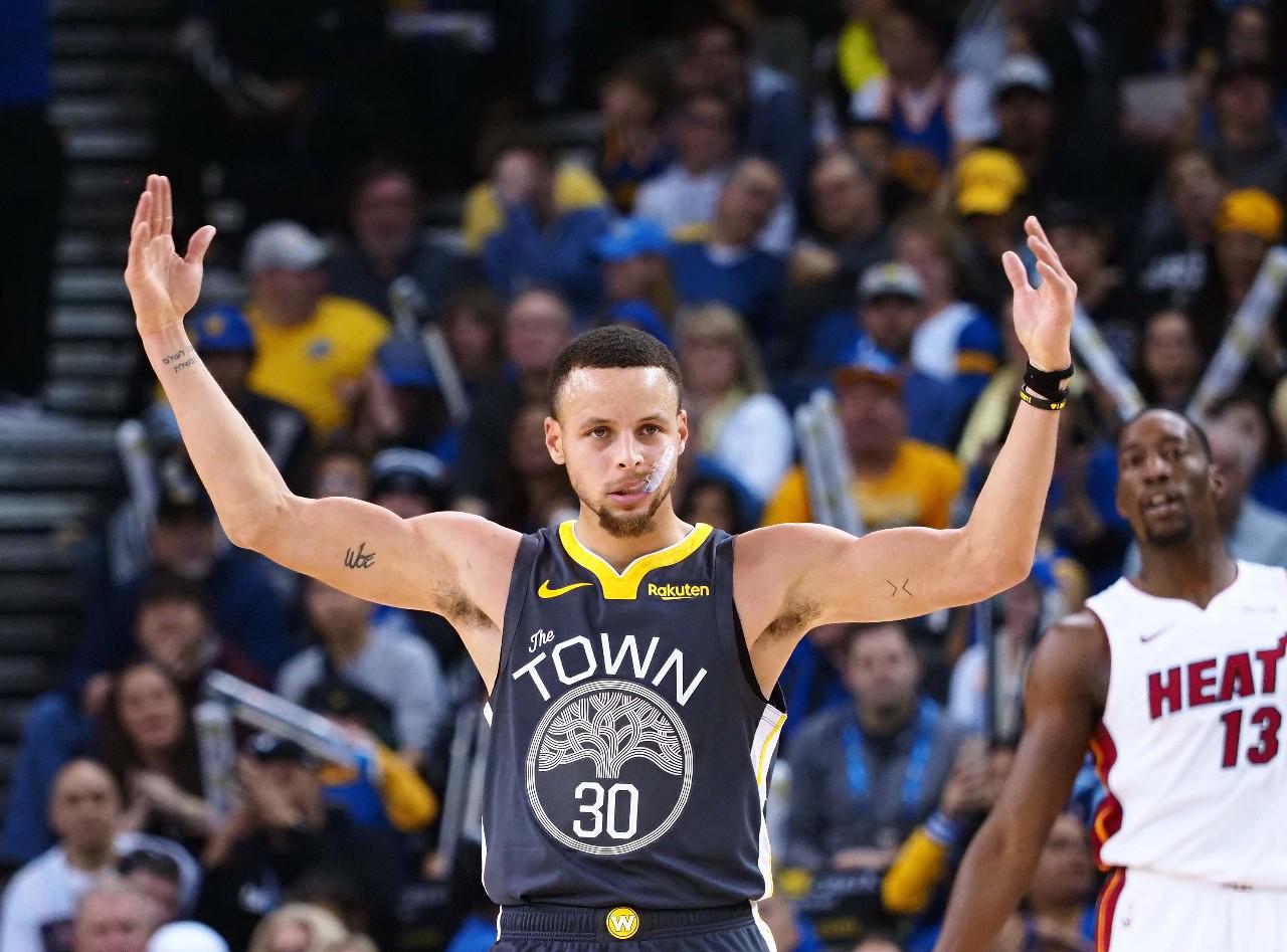 与此同时 与此同时